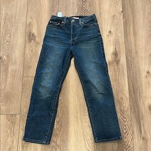 Levi's women’s Dark Blue wedgie Straight Jeans